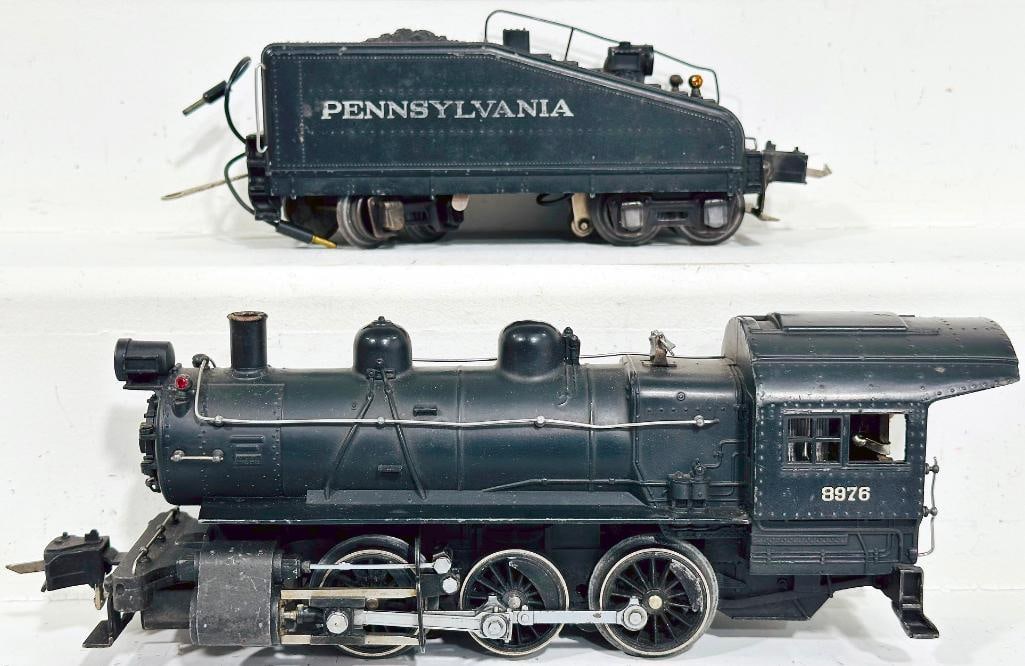Lionel Prewar O Gauge 227 Switcher and 2227B Tender: Lionel Prewar O Gauge 227 Switcher and 2227B Tender, in C7 overall condition.