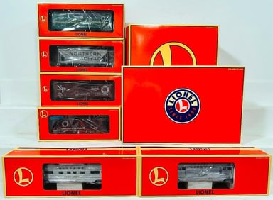 Lionel Modern O Gauge Northern Pacific 4 pack Freight Cars/Santa Fe Surf Liner Passenger 2 Pack