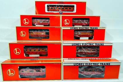 Lionel Modern O Gauge Nine Assorted Southern Pacific Passenger Cars and Amtrak full Vista Dome Car