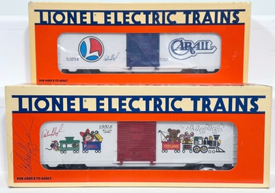 Lionel Modern O Gauge Carail Commemorative Box Car Boxed/1994 Christmas Box Car signed by R. Kughn