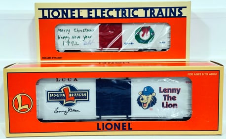 Lionel Modern O Gauge1992 Employee Christmas Car signed by Richard Kughn and Lenny The Lion Hi-Cube