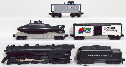 Lionel Modern O Gauge 783 New York Central Hudson Loco and Tender and Three Assorted Freight Cars