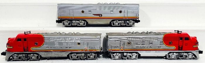 Lionel O Postwar O Gauge 2343 Santa Fe A - B - A F-3 Units