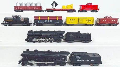 American Flyer Postwar S Gauge 293 New Haven Locomotive and Tender - 21085 Milwaukee Road Locomotive