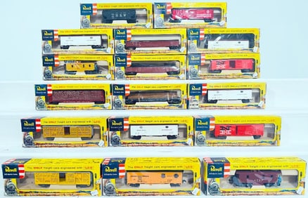 Revell Postwar HO Scale Seventeen (17) Assorted Freight Cars Boxed
