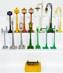 Lionel Prewar Assorted Lampposts/ 79 Light Connector