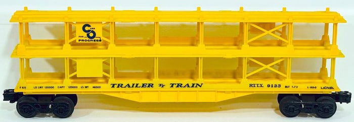 Lionel Modern O Gauge 9123 Auto Hauler yellow