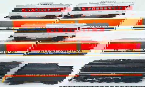 Lionel Postwar O Gauge 746 Norfolk and Western Locomotive/long stripe 746W Tender/2442?2442-2444 (1 of 11)