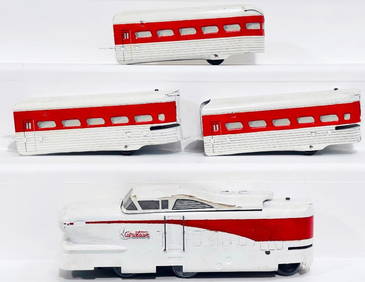 Marx Postwar O Gauge white and red Four Car Aerotrain Streamliner Factory Prototype (1 of 20)