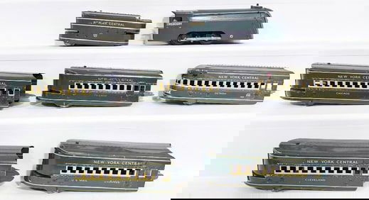 Marx Prewar O Gauge Mercury New York Central gray Locomotive and Tender and 5 Car Streamliner Set
