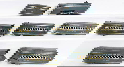 Marx Prewar O Gauge Mercury New York Central gray Locomotive and Tender and 5 Car Streamliner Set (1 of 13)