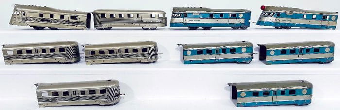 American Flyer Prewar O Gauge The Comet Power Car and Three (3) Streamliner Cars and extra Comet Car