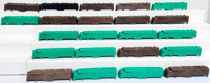 K-Line Modern Postwar O Gauge Twenty-Two (22) Assorted F Unit shells only (1 of 6)