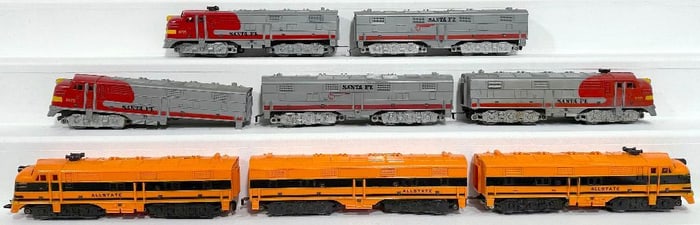 Marx Postwar O Gauge Santa Fe 1095 Powered Diesel Units and Santa Fe B Units/Marx Allstate E?7 Units