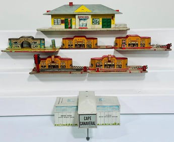 Marx Postwar Seven (7) Toy Buildings