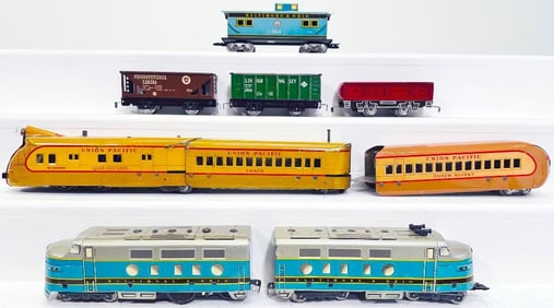 Marx Prewar and Postwar O Gauge Union Pacific 2 Car Streamliner Set/Union Pacific Streamliner