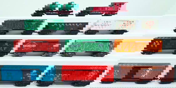 Marx Postwar O Gauge Eleven (11) Assorted Plastic 8 wheel Freight Cars