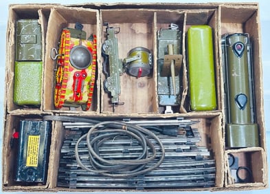 Marx Prewar O Gauge Outfit No.5826-G 500 Army Locomotive Freight Set Boxed