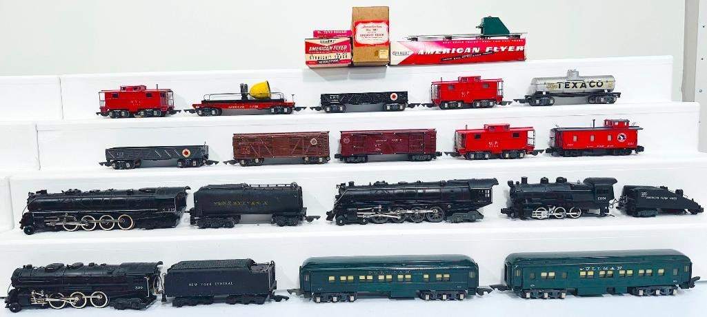 American Flyer Prewar and Postwar S Gauge 320 NYC Locomotive and Tender/K335 Locomotive/ 21004 PRR (1 of 12)