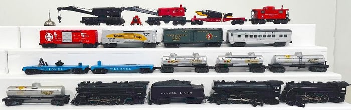 Lionel Postwar O Gauge 726 Locomotive and 2426W Tender/665 Locomotive only/2020 Locomotive only