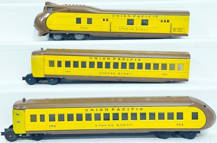 Lionel Prewar O Gauge 752E 3 Car Union Pacific Streamliner Set Yellow and Brown