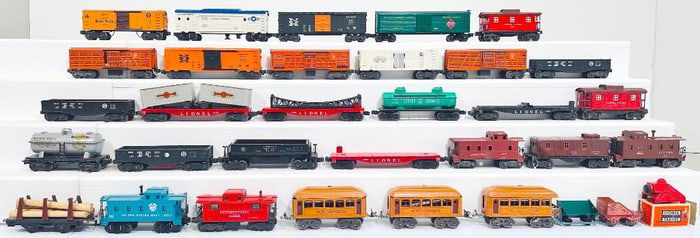 Lionel Prewar and Postwar O Gauge Assorted Freight Cars and Passenger Set