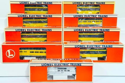 Lionel Modern O Gauge Nine (9) Assorted Alaska Passenger Cars