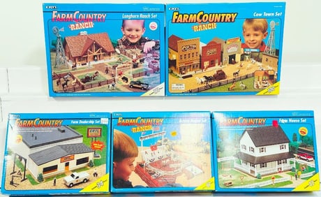 Ertl Modern Toys Longhorn Ranch Set/Cow Town Set/Farm Dealership/Action Rodeo Set/Farmhouse Set