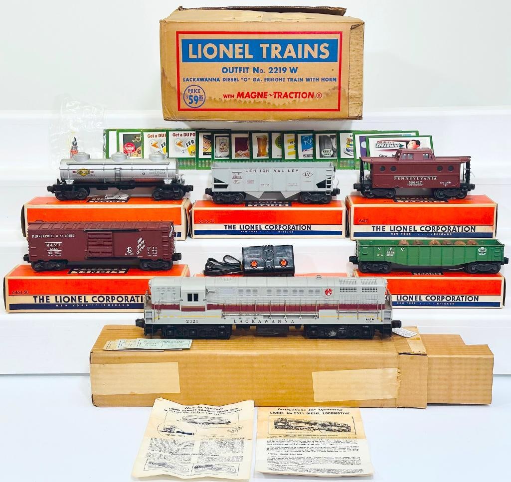 Lionel Postwar O Gauge Outfit No. 2219W Lackawanna FM Freight Set from 1954 (1 of 17)