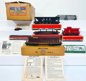 Lionel Postwar O Gauge Outfit No. 1529 Pennsylvania GP - 7 Freight Set from 1955