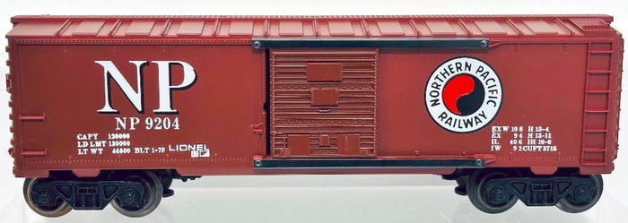 Lionel Modern O Gauge 9204 Northern Pacific Railway Box Car RARE