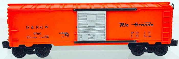 Lionel Modern O Gauge Denver and Rio Grande 9705 orange and silver door Box Car