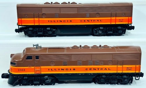 Lionel Postwar O Gauge 2363 A - B Illinois Central Diesel F-3 Units
