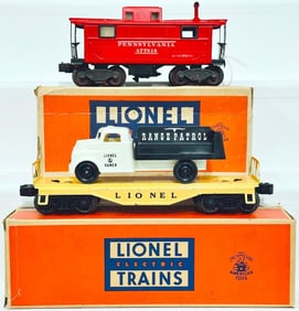 Lionel Postwar O Gauge 6151 Flat Car with Range Control Truck and 2457 Illuminated Caboose