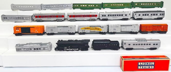 Lionel Postwar O Gauge 2055 Locomotive/2046W Tender/Five Assorted Passenger Cars/Five Freight Cars