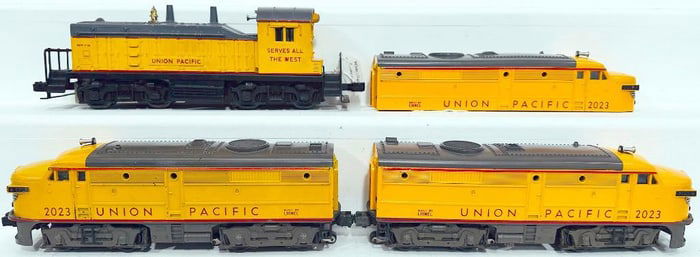 Lionel Postwar O Gauge 2023 UP A - A Alco Diesel Units - 613 UP Switcher - 2023 UP Alco Shelly only