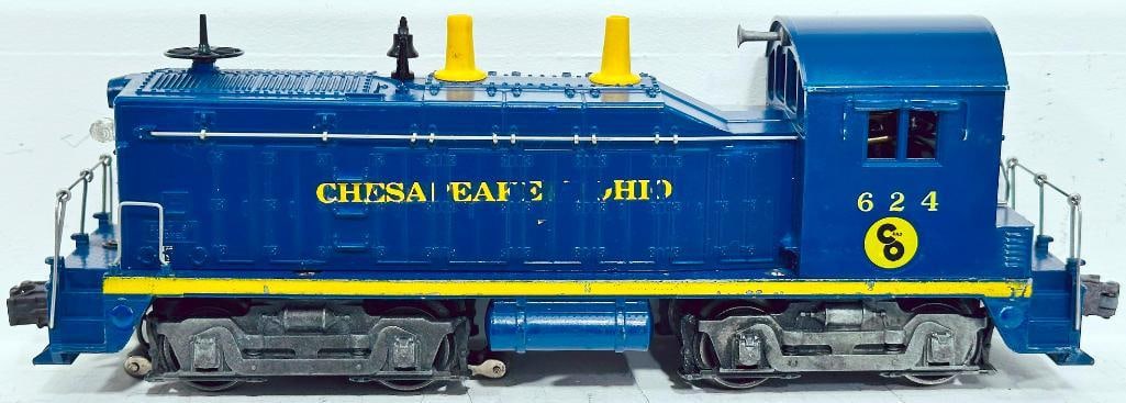 Lionel Postwar O Gauge 624 Chesapeake and Ohio Switcher: Lionel Postwar O Gauge 624 Chesapeake and Ohio Switcher, in C6 plus because of decal loss on each side. 