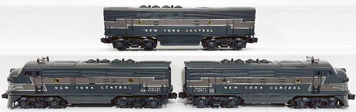 Lionel Postwar O Gauge 2354 New York Central F3 A -A Diesel Units and 2344B Unit