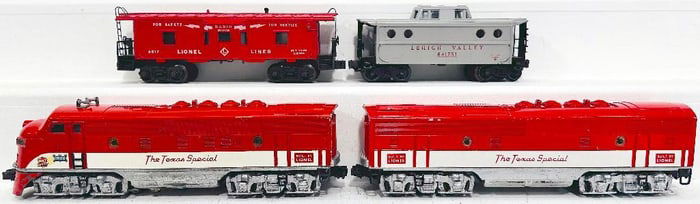 Lionel Postwar O Gauge 2245 F3 A-B Texas Special Diesel Units-6517 Caboose-6417 Gray Lehigh Valley