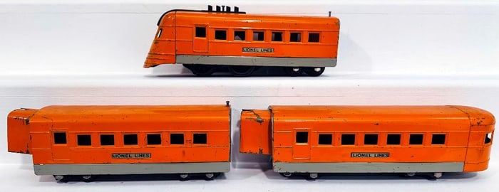 Lionel Prewar O Gauge Lionel Junior orange 3 Car Streamliner Set
