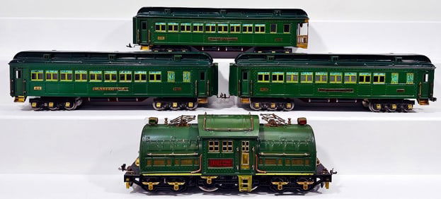 Lionel Prewar Standard Gauge 381E Dark Green Electric and 412 - 413 - 416 two tone green State Cars