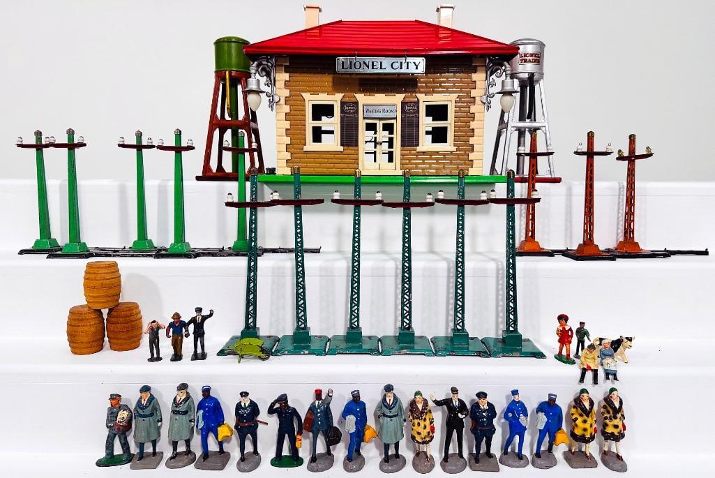 Lionel Prewar Accessories (1 of 7)