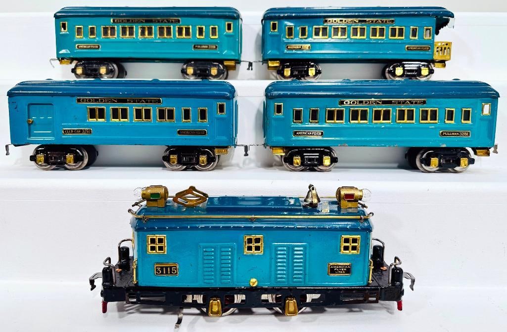 American Flyer Prewar O Gauge 3115 two tone blue Electric and Four Assorted Golden State Cars (1 of 9)
