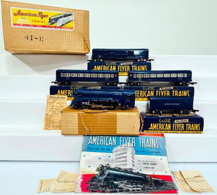 American Flyer Prewar O Gauge Royal Blue 556 Locomotive and 555-C Tender and Three Passenger Cars