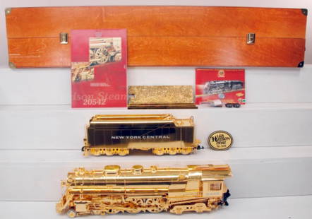 LGB J3-a Special Edition Gold Plated Loco built by Fine Arts Model for LGB 4 - 6 - 4 #269: LGB J3-a Special Edition Gold Plated Loco built by Fine Arts Model for LGB 4 - 6 - 4 #269, in C8 minus with original wood