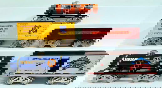 McCoy Modern Wide Gauge Five (5) Assorted Freight Cars Boxed
