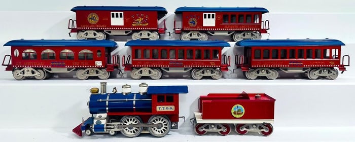 McCoy Modern Standard Gauge TTOS 1977 11th Anniversary 4 - 4 - 0 Locomotive Passenger Set