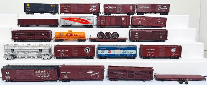 Unknown Manufacturer Postwar O Scale Six (6) Assorted metal/brass Freight Cars and Thirteen Cars