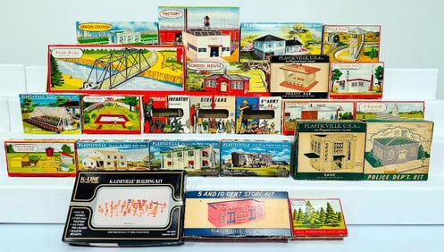 Bachmann Plasticville Twenty-Four (24) Assorted Buildings Boxed