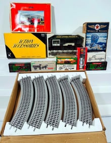 Lionel Modern O Gauge Box Fastrak 36 inch curved section X46 and Assorted Toys– K-Line
